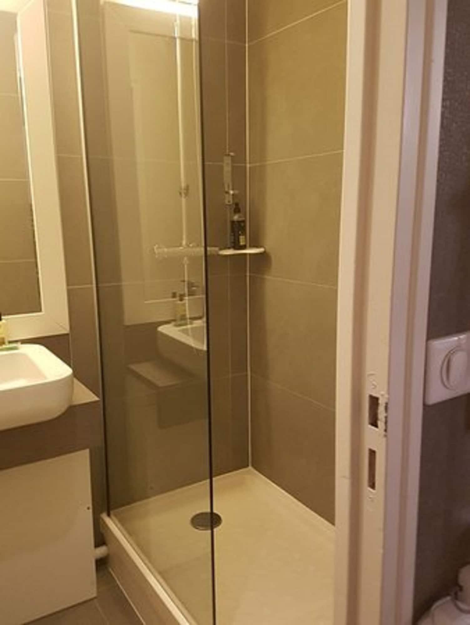 Hotel Western Le Montparnasse París